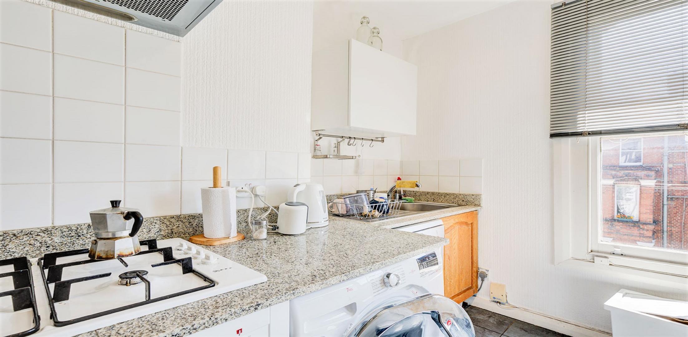 			2 Bedroom, 1 bath, 1 reception Flat			 Gascony Avenue, West Hampstead